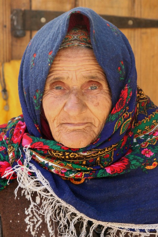 Azerbaijan's Kelaghavi headscarfs are key to Azerbaijan culture. Photo by Retlaw Snellac, Creative Commons